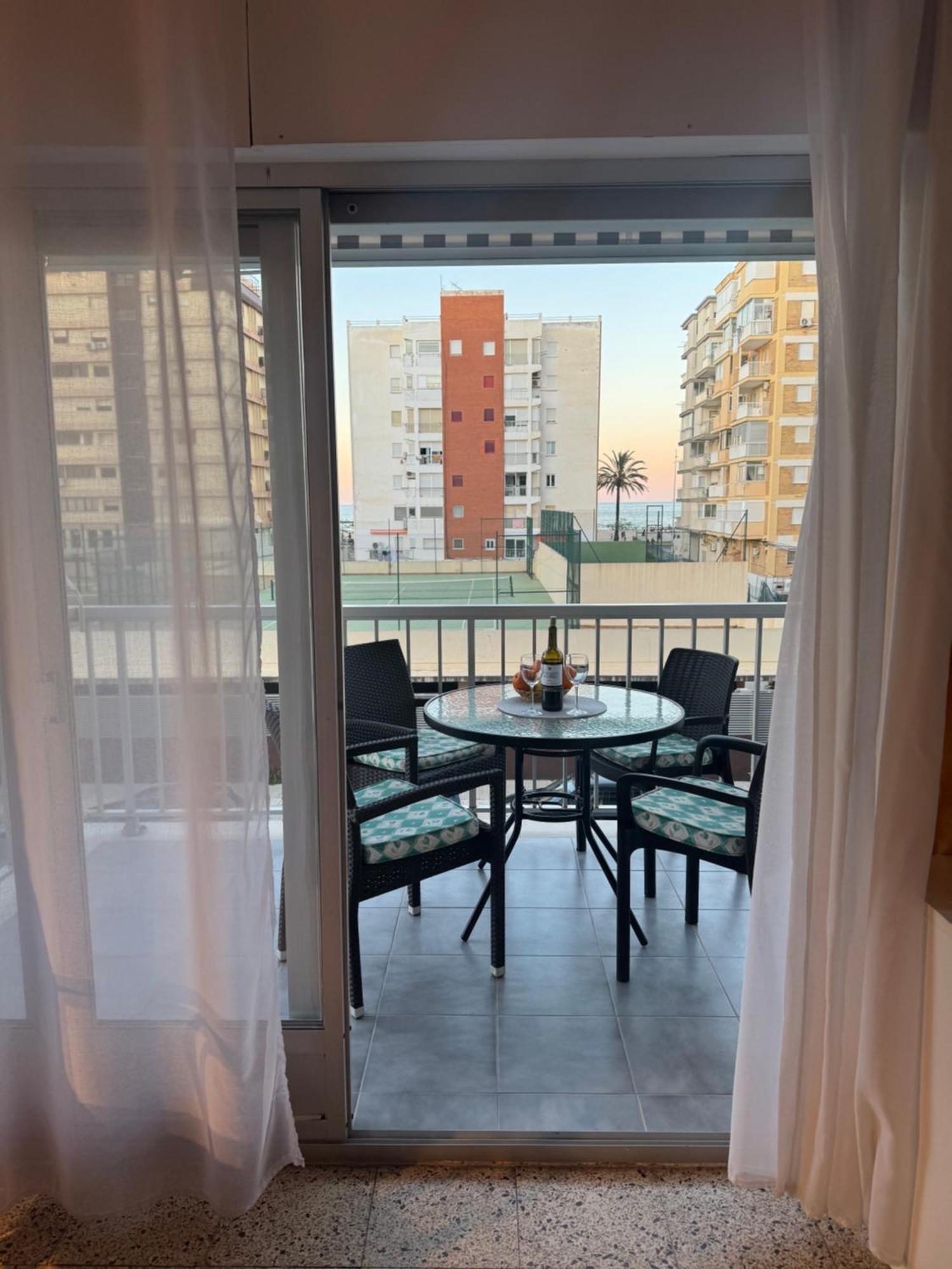 Lovely Family Apartment 2 Min. From The Beach Playa de Gandia Eksteriør billede